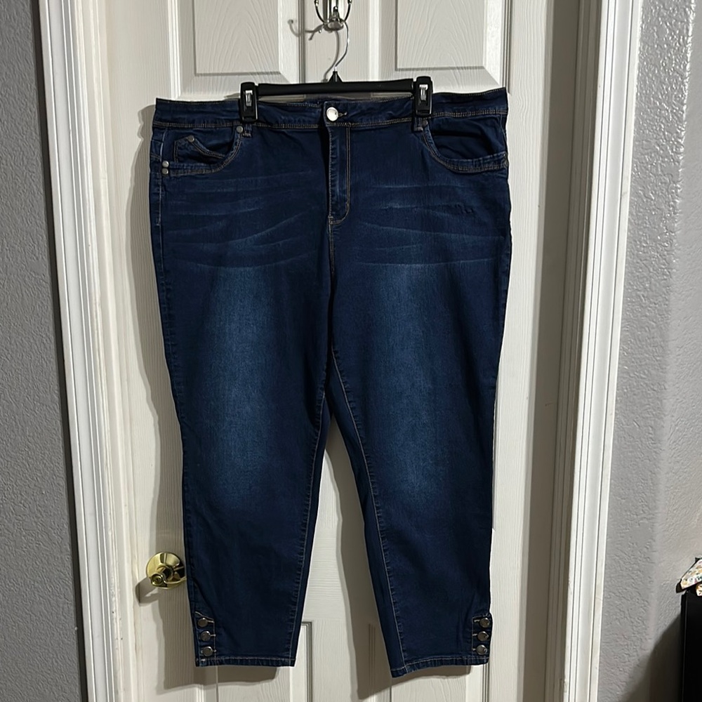 Women’s 24 Average Avenue ankle stretch jeans 24W